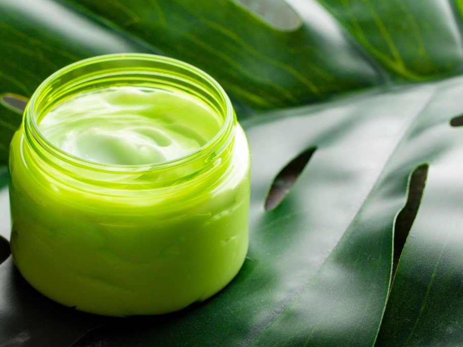 Dermocosméticos e cosméticos veganos são opções para melhorar o meio ambiente