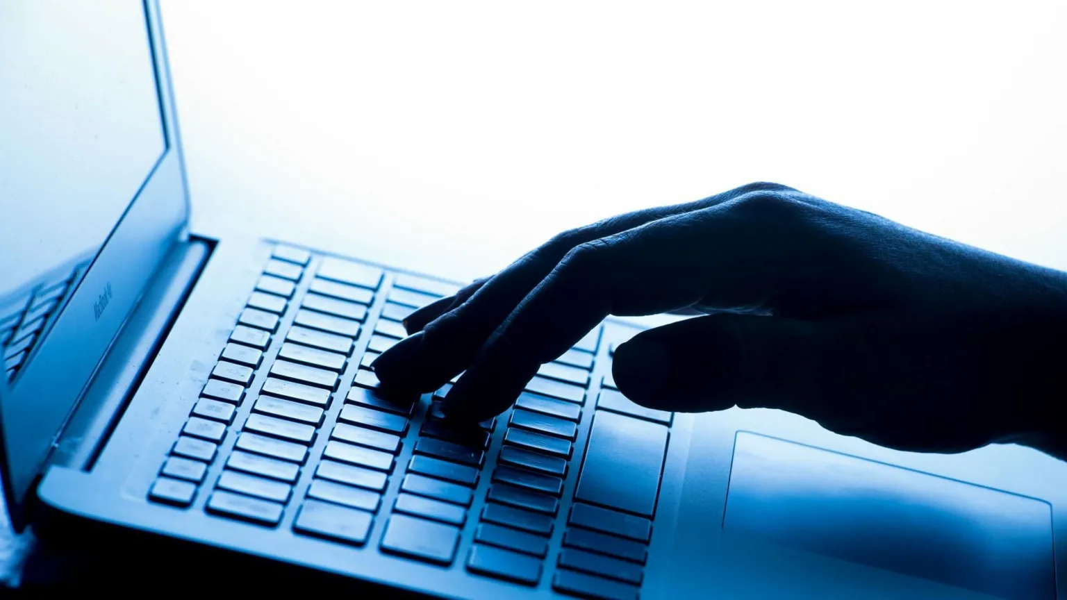 Ataque cibernético expõe milhares a golpes de phishing