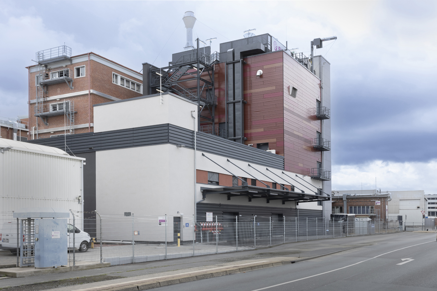 Evonik inaugura nova planta para excipientes farmacêuticos orais