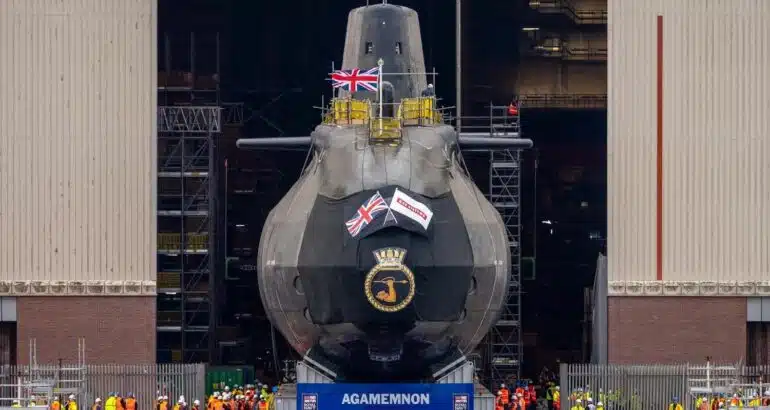 Marinha Real lança HMS Agamemnon, submarino avançado da classe Astute