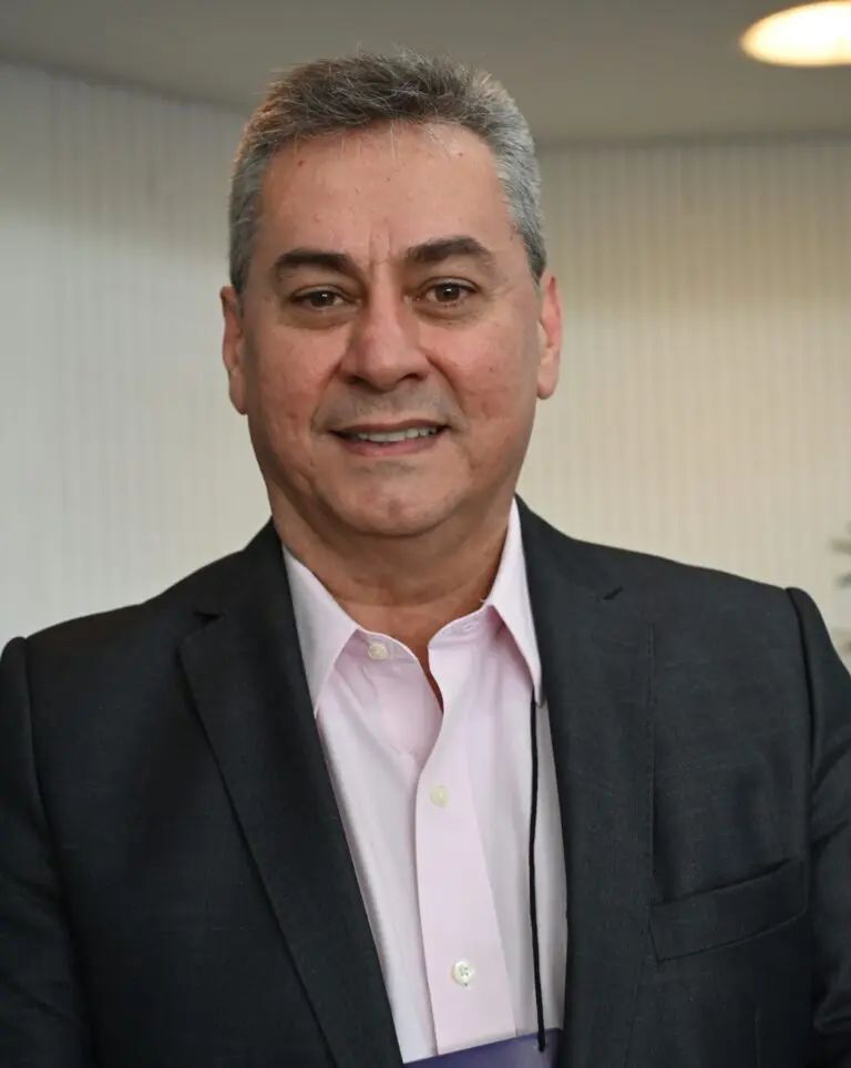 Claudio Castro é eleito presidente da SAE BRASIL para o biênio 2025-2026: destaque para a mobilidade global
