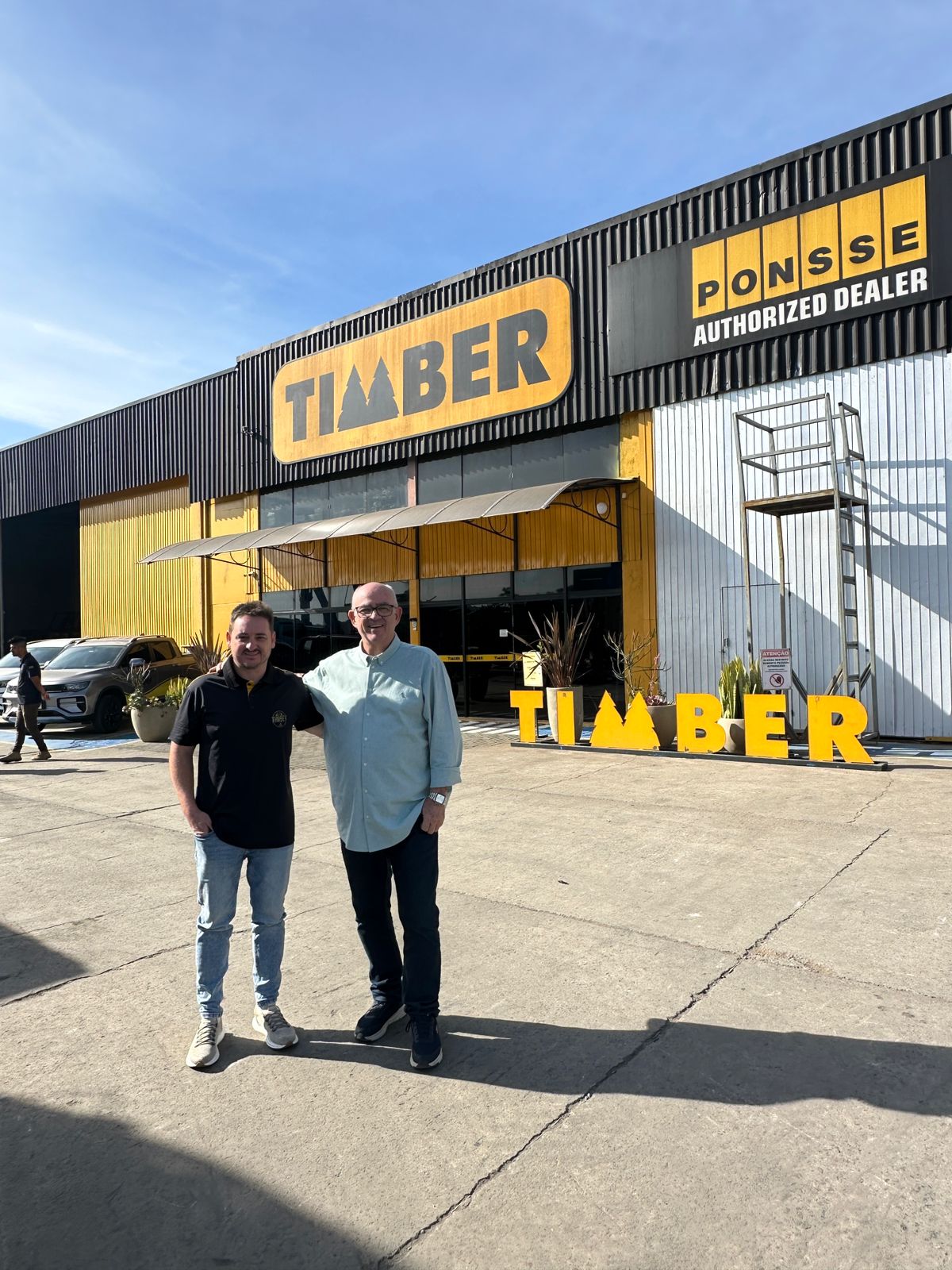 Visita técnica do Mais Floresta à Plantmax X3: tecnologia inovadora em destaque