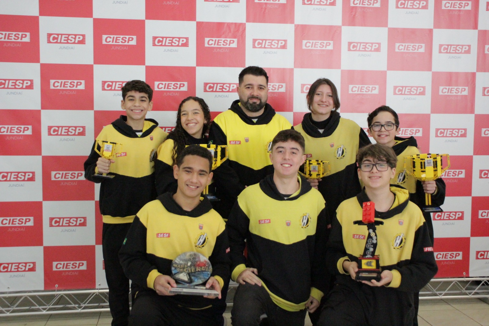 Estudantes do SESI Jundiaí vencem o maior torneio de robótica do mundo em Houston