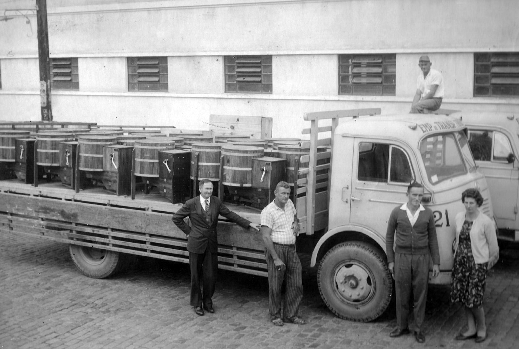 História dos Eletrodomésticos: A Origem da Primeira Máquina de Lavar no Brasil