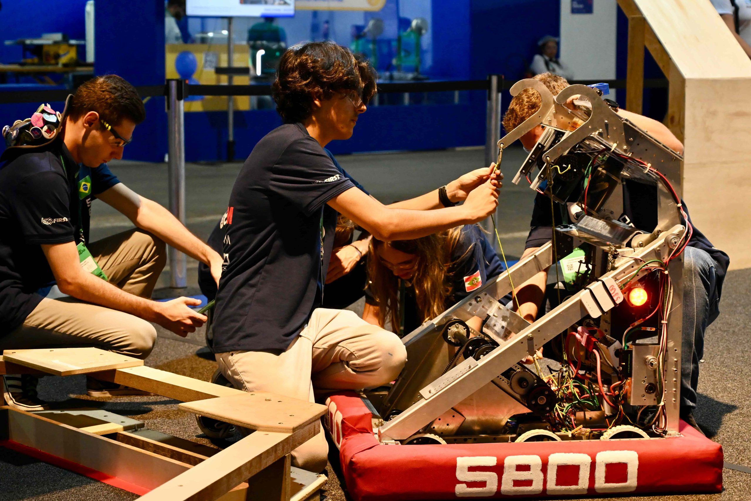 SESI realiza torneio nacional de robótica em São Paulo com mais de 2 mil estudantes