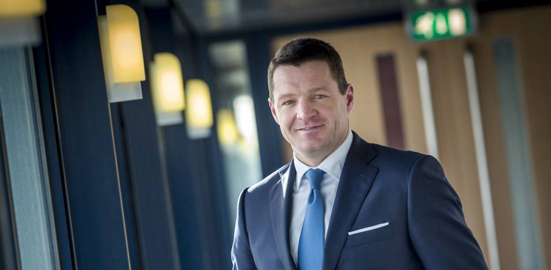 Pieter Elbers deixará o cargo de CEO da KLM no próximo ano Pieter Elbers deixará o cargo de CEO da KLM no próximo ano