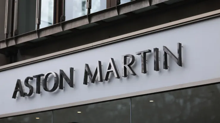 Ações da Aston Martin sobem 14% com previsão de lucratividade para 2023