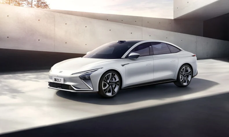 Audi em negociações para comprar plataforma EV premium da SAIC, diz relatório