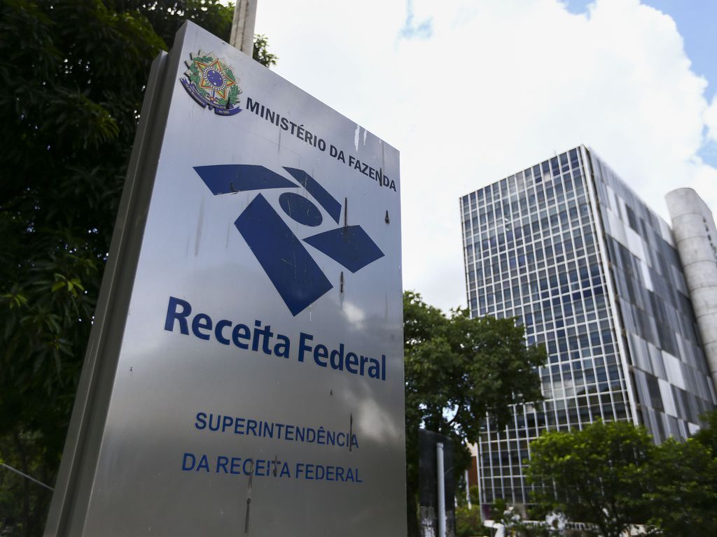 Receita Federal leiloa itens apreendidos pelo órgão na próxima semana; lotes custam a partir de R$ 300