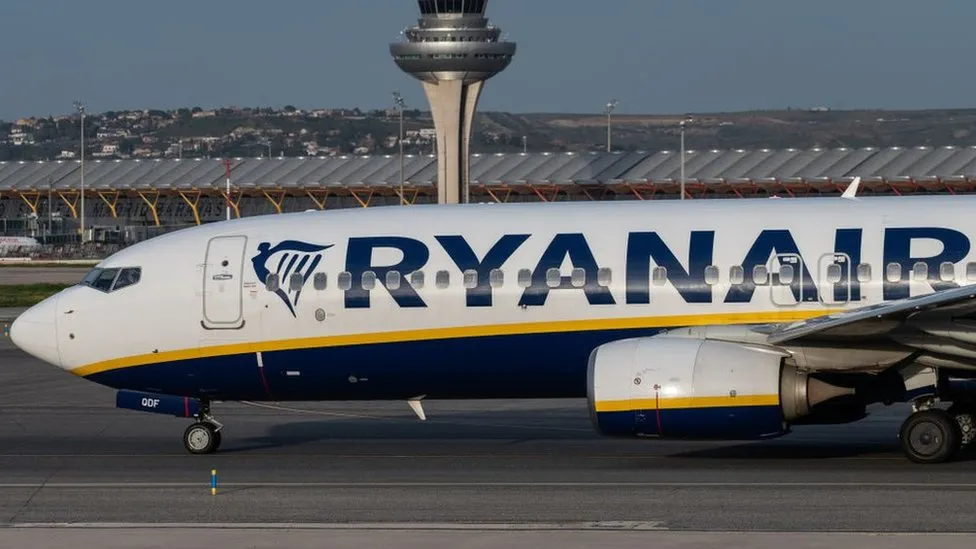 Ryanair Alerta para Aumento de 10% nas Tarifas Devido a Atrasos na Entrega de Novos Aviões da Boeing