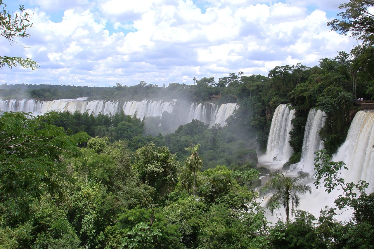 Monitoramento impulsiona turismo sustentável e conservação em Unidades de Conservação Monitoramento impulsiona turismo sustentável e conservação em Unidades de Conservação