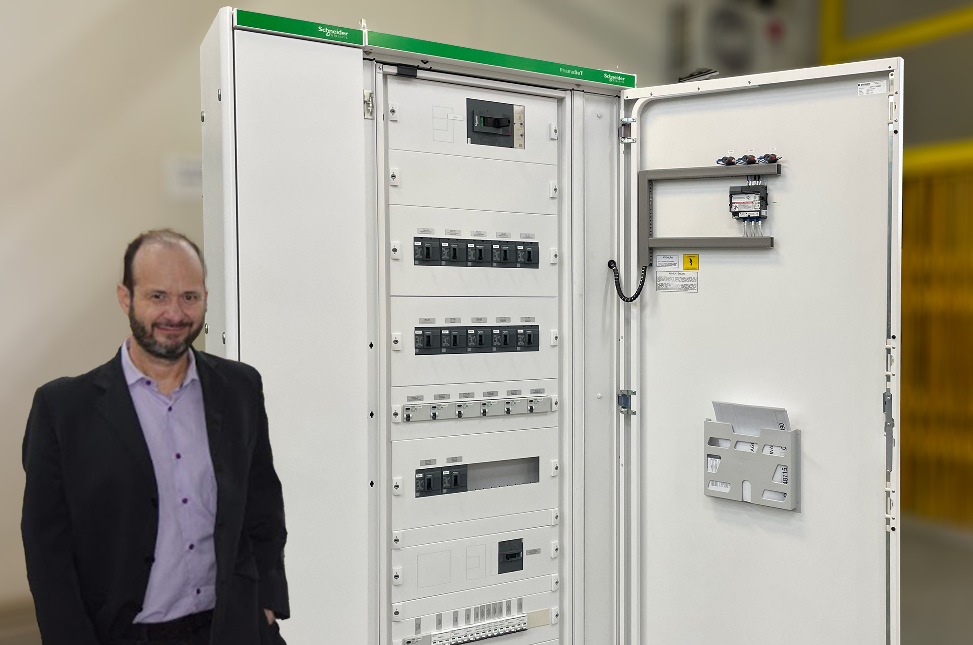 Certificação de painéis elétricos: investimento crucial para segurança e vida