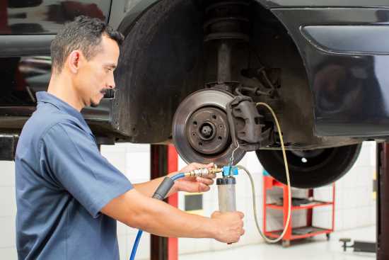 Procedimento de sangria de freio: diferenças entre veículos com e sem ABS