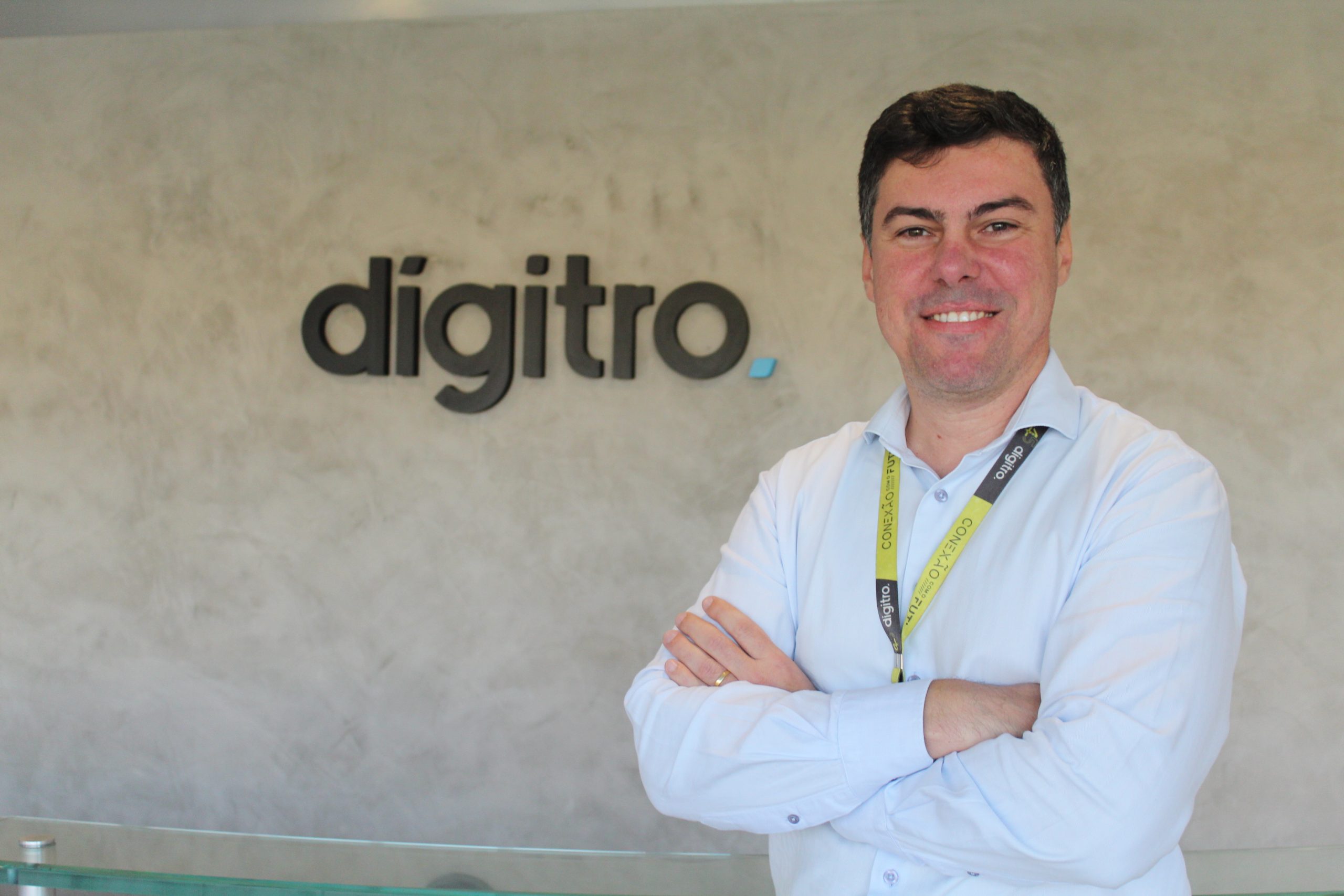 Tendências Tecnológicas 2026: Colaboração Inteligente entre Pessoas e Máquinas Molda o Futuro do Trabalho e da Inovação