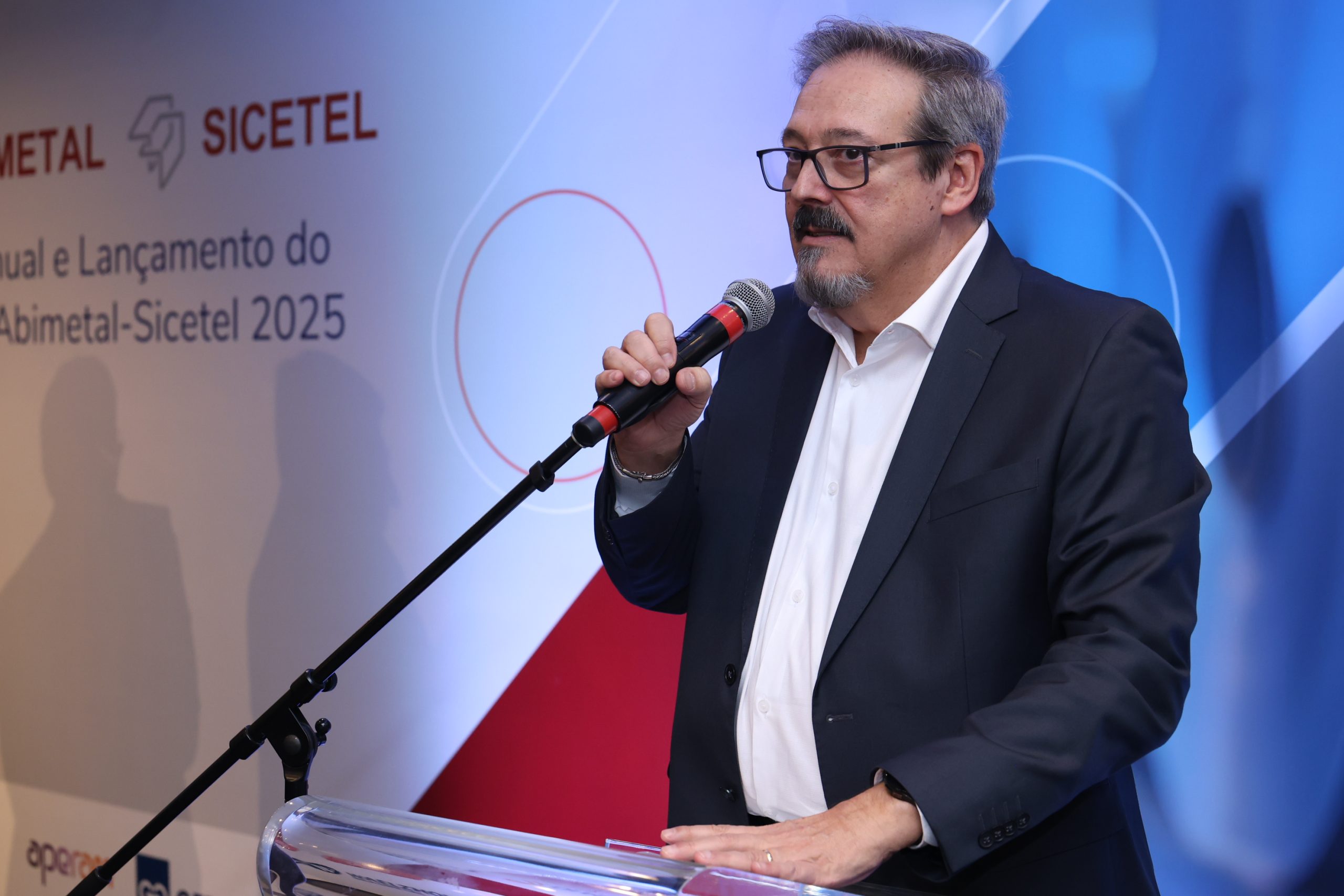 Cenário econômico do 1º trimestre de 2026 preocupa indústrias processadoras do aço