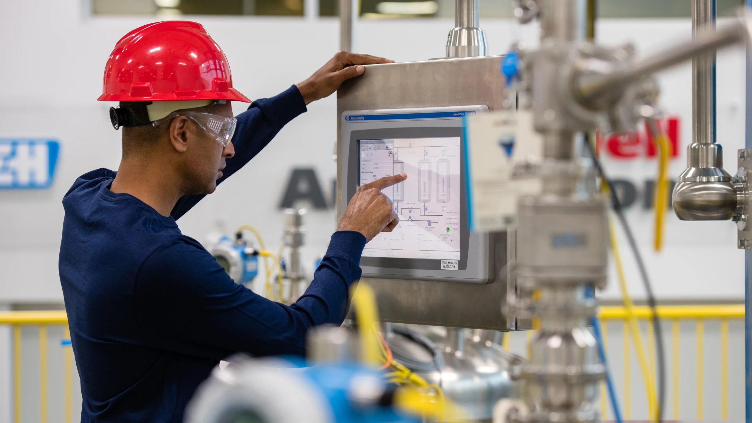 Setor industrial latino-americano avança na modernização da visualização para suportar operações mais conectadas